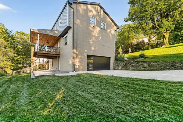 736 PINETREE RD
