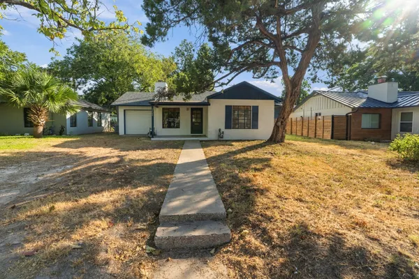 1302 BENTWOOD RD