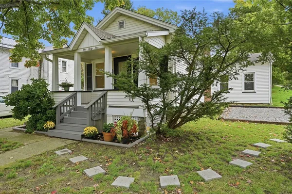 141 PIERCE AVE