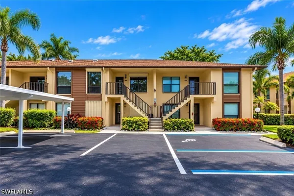 4410 CHANTELLE DR H-205