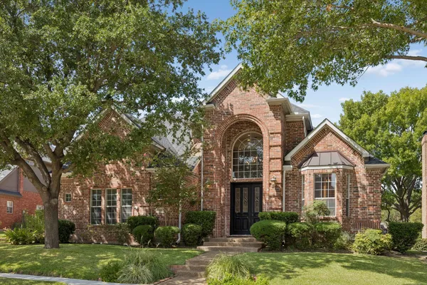 1106 HILLS CREEK DR