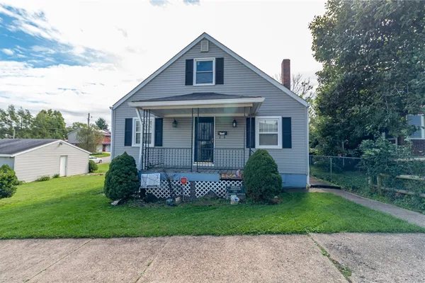 302 BAUGHMAN AVE