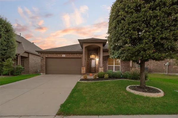 18 AUBURN DR
