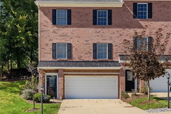 131 LENOX DR