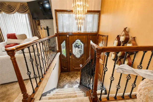 109 BROOKMEADE DR
