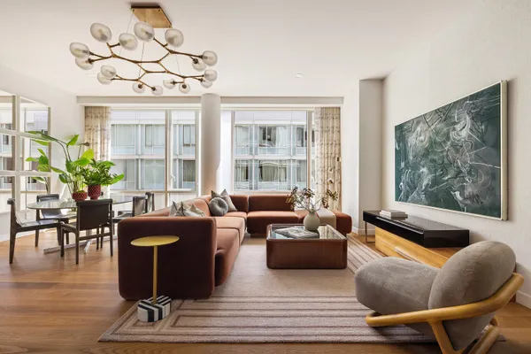 311 W BROADWAY 6A