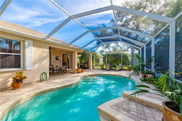 1305 SHORELINE CIR