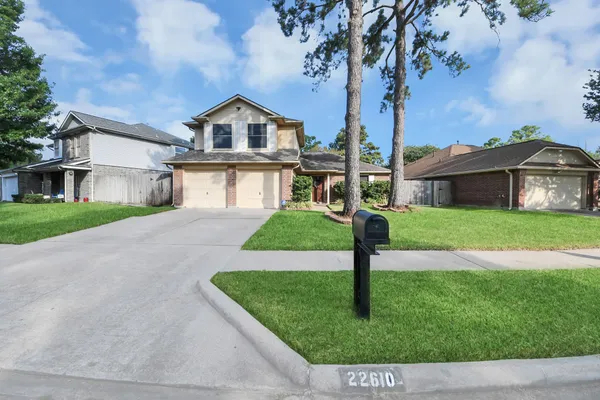 22610 OLD CHURCH LN
