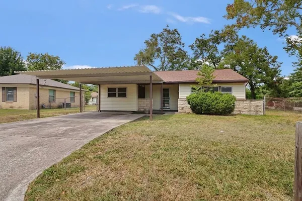 1008 LARGO ST