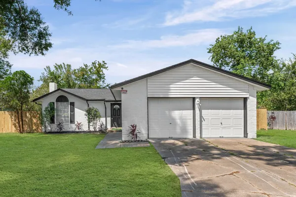 506 KENWOOD LN