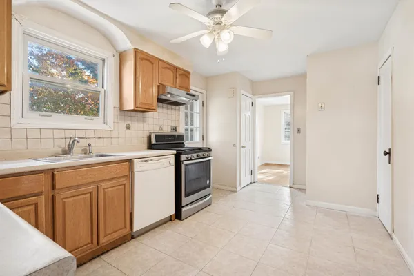 97 WESTCOTT BLVD