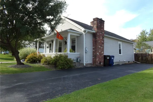 409 PLEASANTVIEW AVE