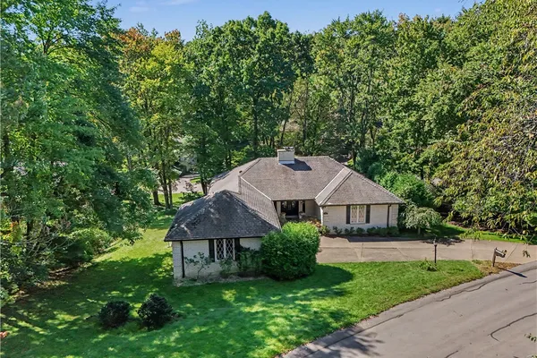 12 MARKET CT