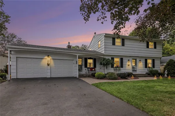 277 COUNTRY SHIRE DR