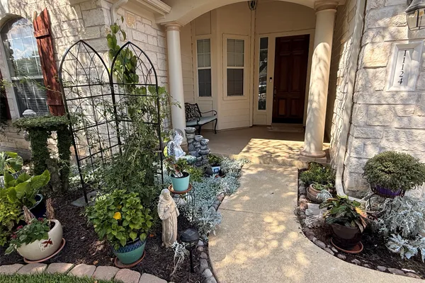 11124 SANDSTONE TRL
