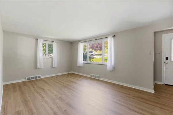 101 PLAINFIELD AVE