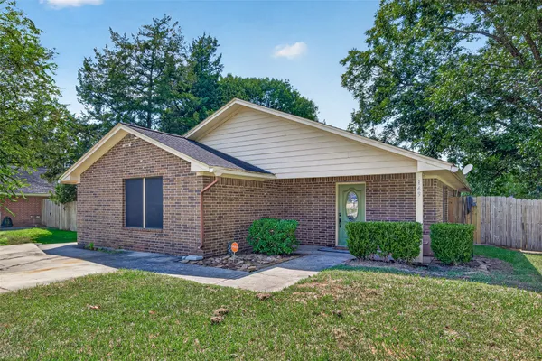 149 HILLSIDE DR