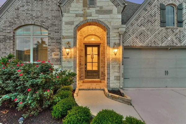 4097 EMERSON COVE DR
