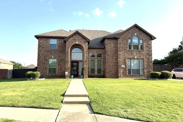 104 MISTY GLEN LN