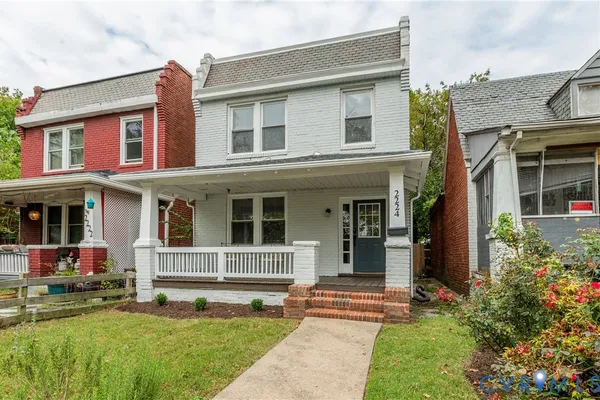 2224 SEMINARY AVE