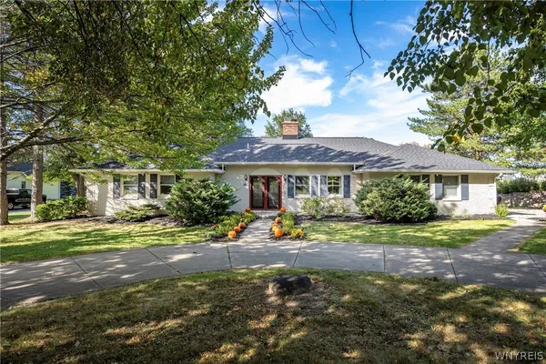 58 FOX CHAPEL DR