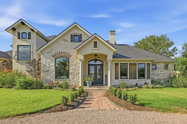 450 COLORADO DR