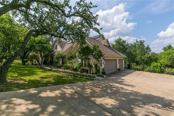 400 BEDFORD DR
