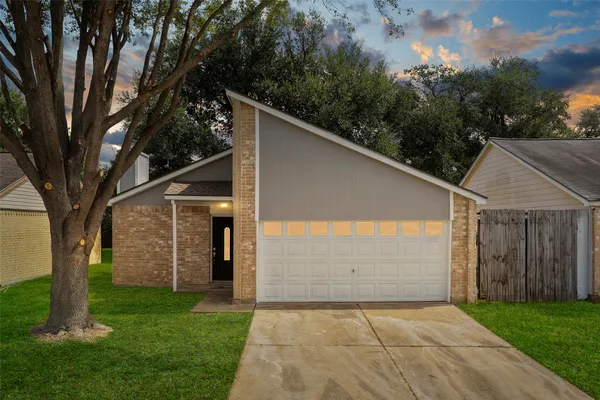 7606 PEPPERBROOK DR