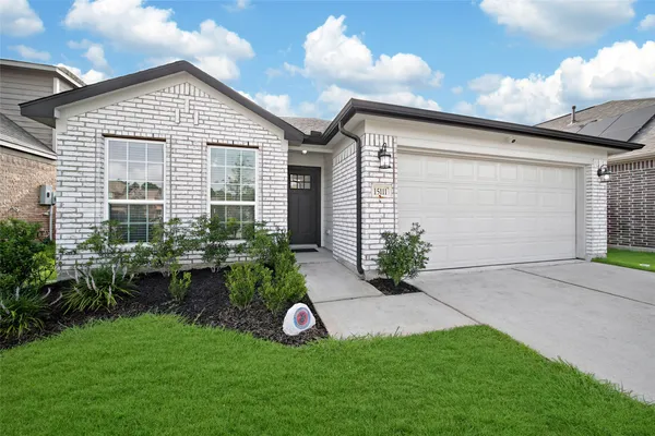 15111 DALMAK GREEN DR