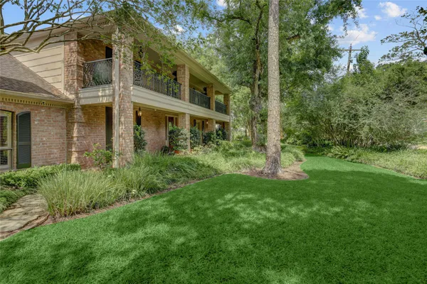 1 STAYTON CIR