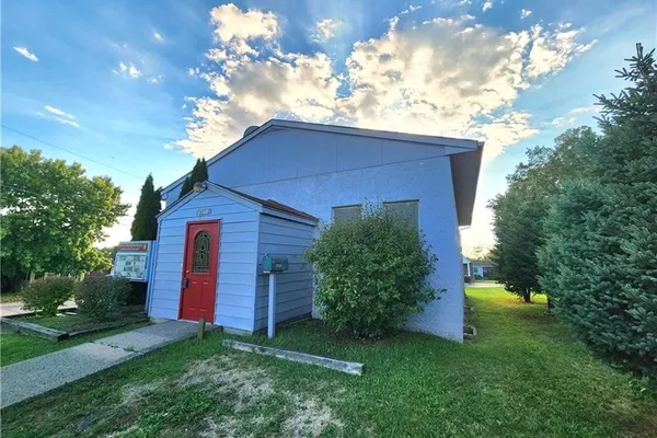 1512 JACKSON AVE