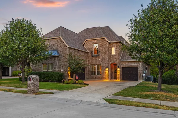 665 YORK DR