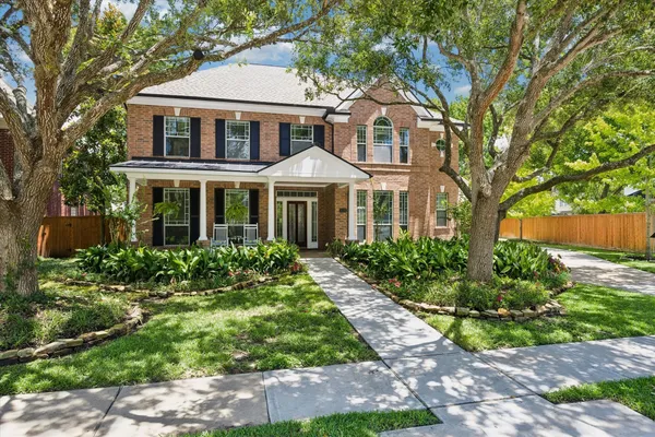 7535 GUINEVERE DR