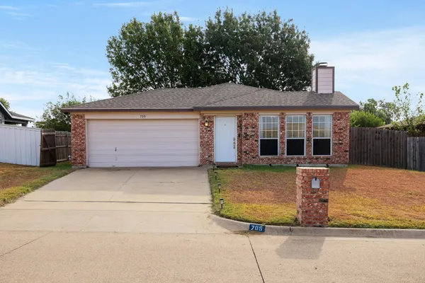 709 BASSET LOCKE DR