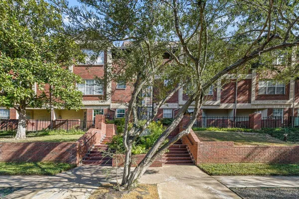 3100 COLE AVE 211