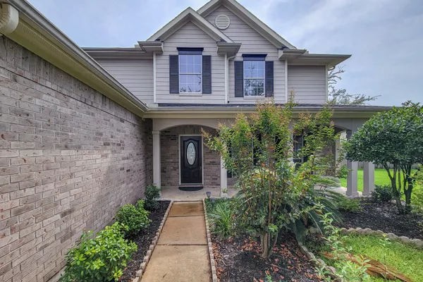 819 ARLINGTON LN