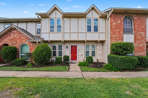 44 CHAPPARAL CT