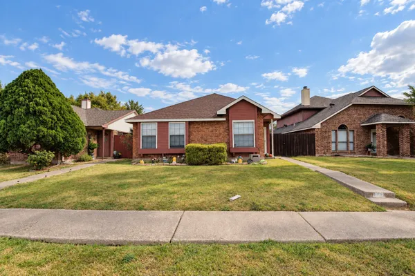 1733 WHEATFIELD DR