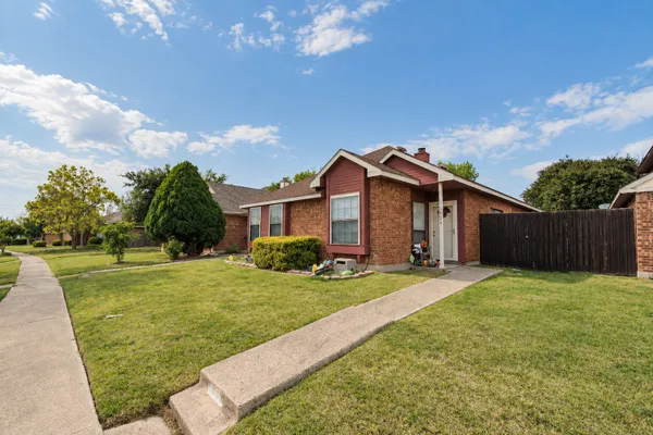 1733 WHEATFIELD DR