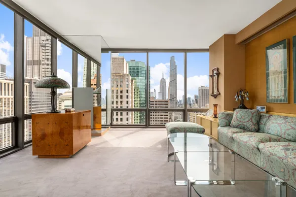 641 5TH AVE 38E