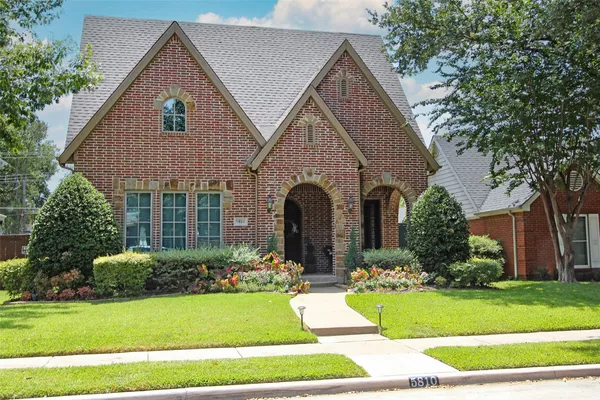 5810 LLANO AVE