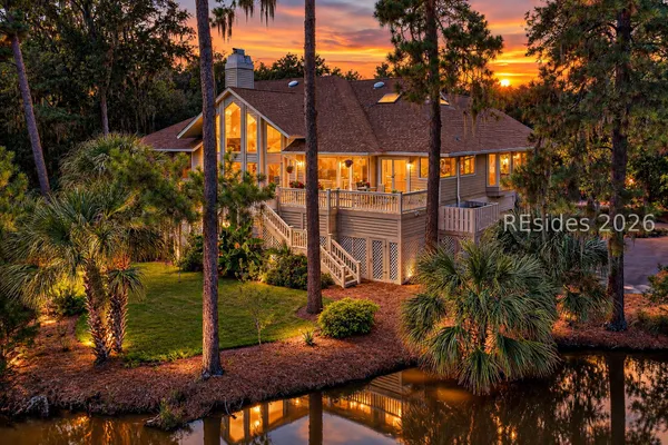 12 NEPTUNE CT