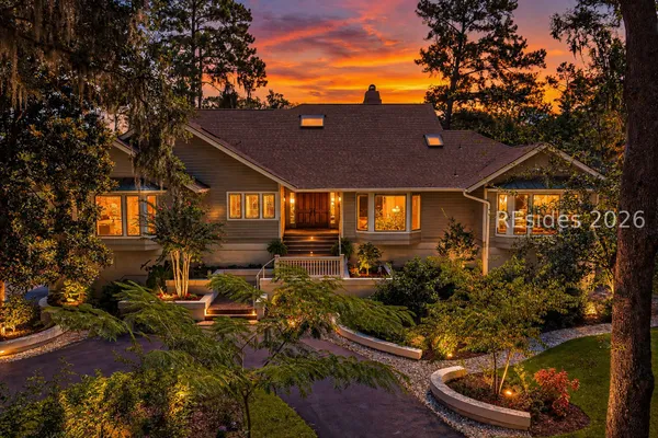 12 NEPTUNE CT