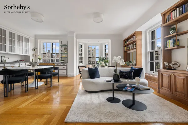 2109 BROADWAY 10144