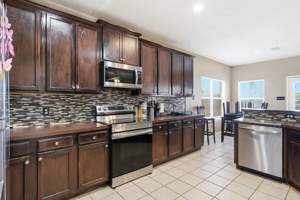 2159 FAIR WEATHER DR