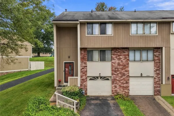 852 WHEATLAND CIR