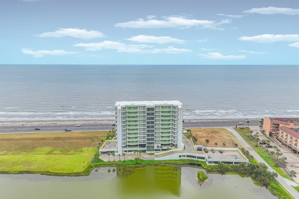9420 SEAWALL BLVD 805