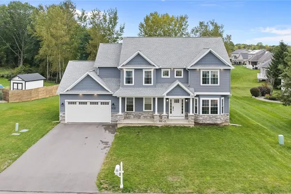 102 MINOA LAKES DR