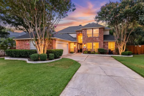 1125 SHADETREE LN