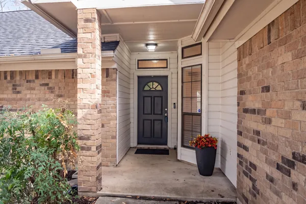 6836 MEGAN LN